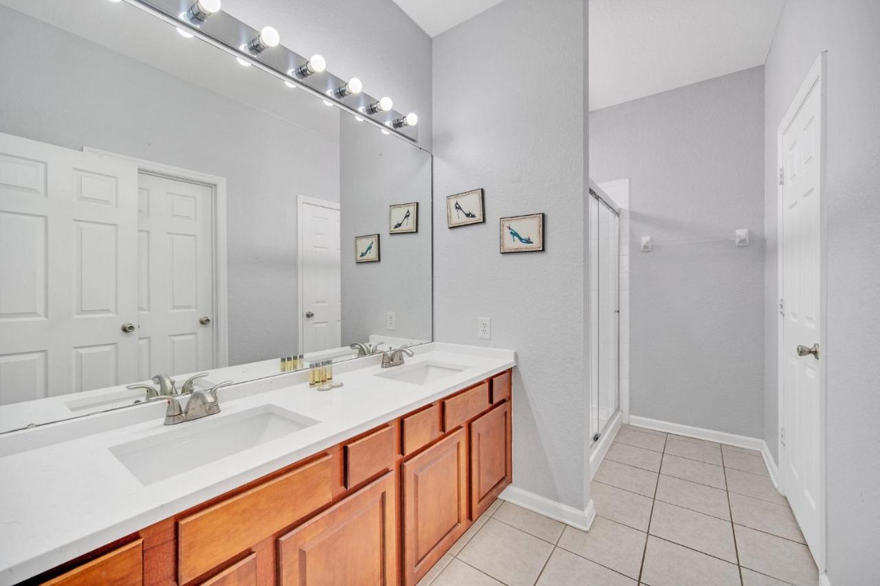 Near Disney! Spacious 5Br Resort Home With Private Pool, Hot Tub And Theater! Orlando Eksteriør billede