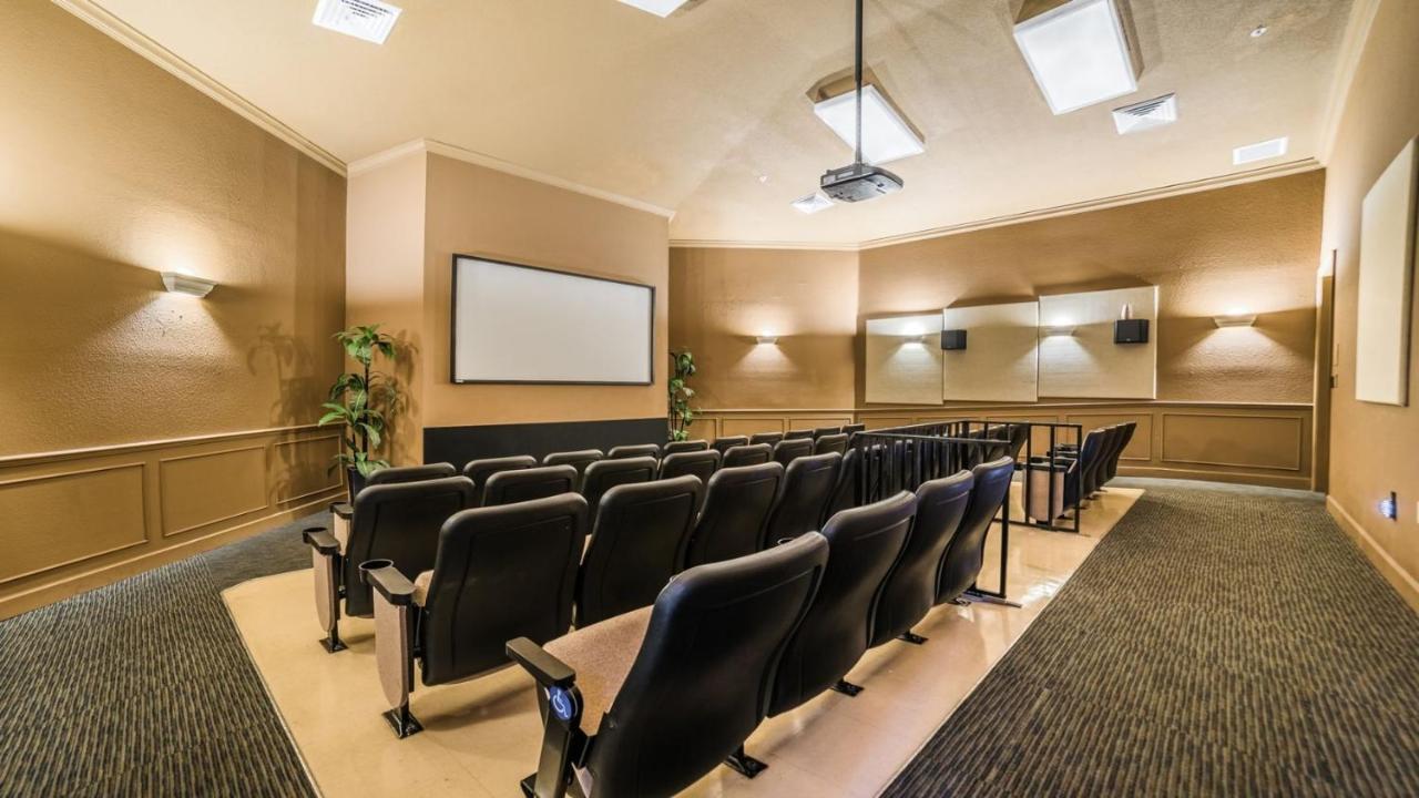 Near Disney! Spacious 5Br Resort Home With Private Pool, Hot Tub And Theater! Orlando Eksteriør billede